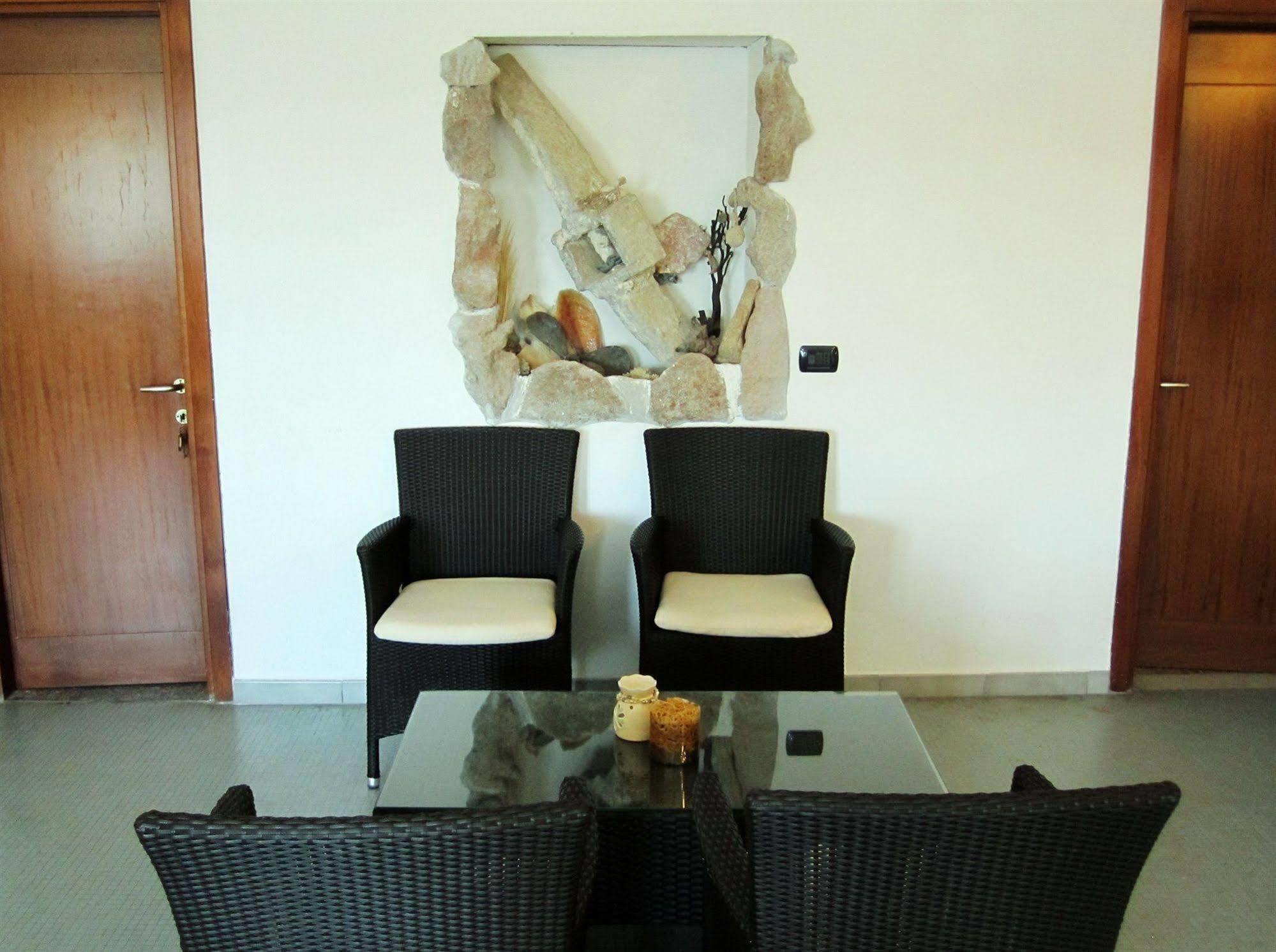 Il Gabbiano Hotel La Maddalena  Buitenkant foto